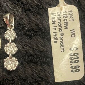 Elegant Diamond Pendant